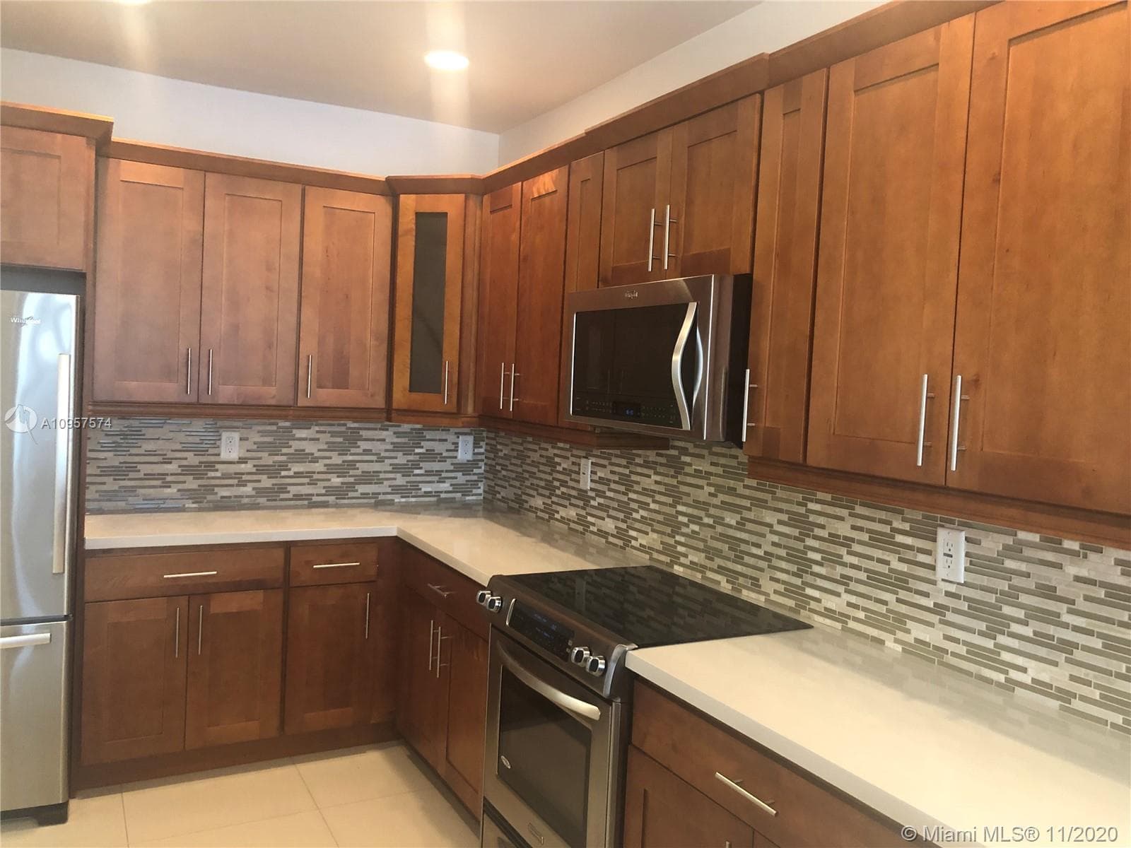 5995 NW 104 PATH, Doral FL 33178