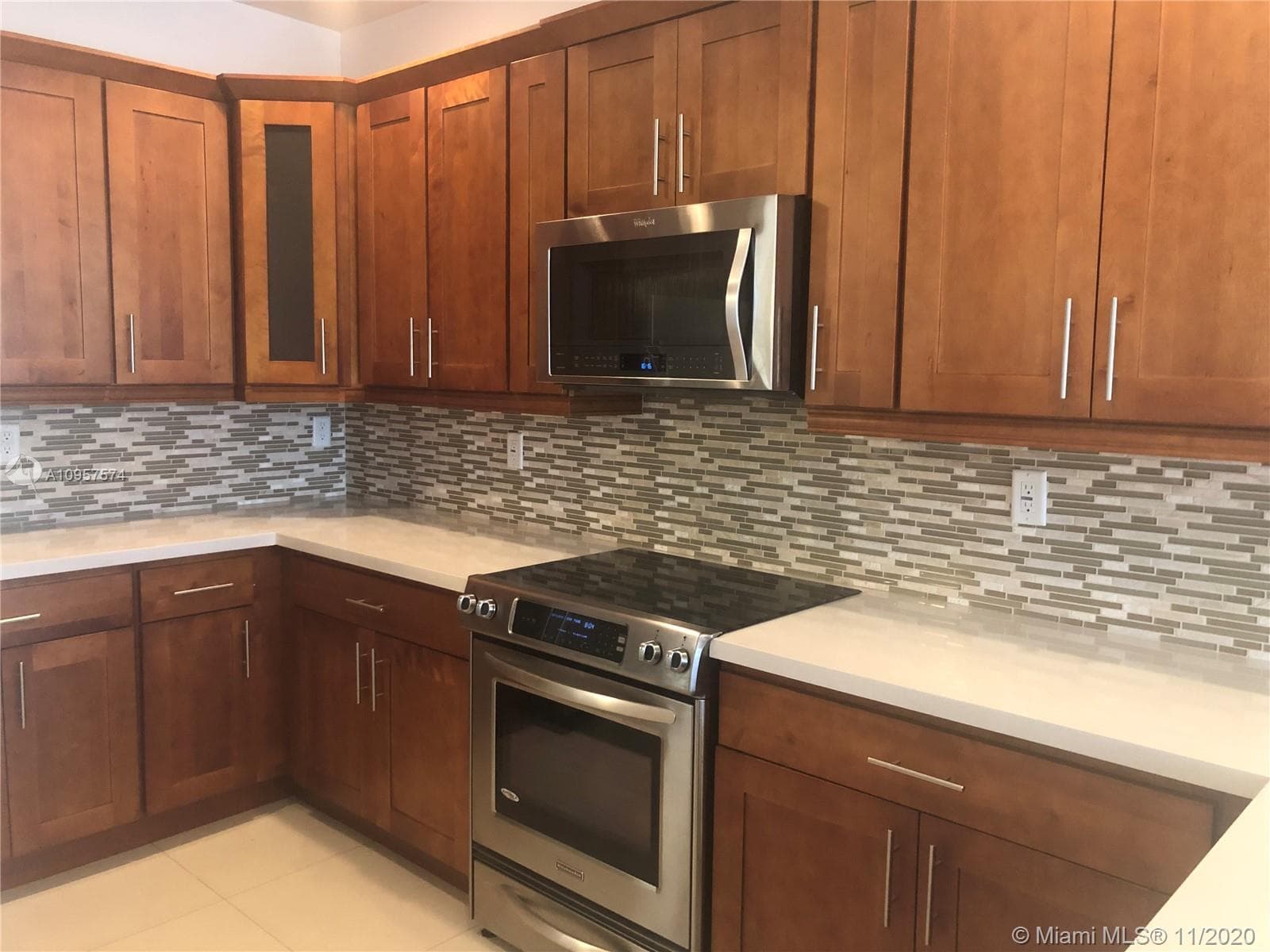5995 NW 104 PATH, Doral FL 33178