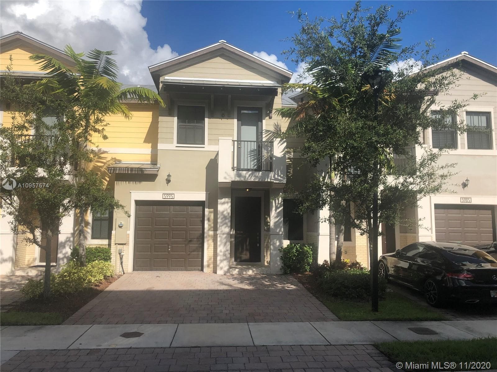 5995 NW 104 PATH, Doral FL 33178