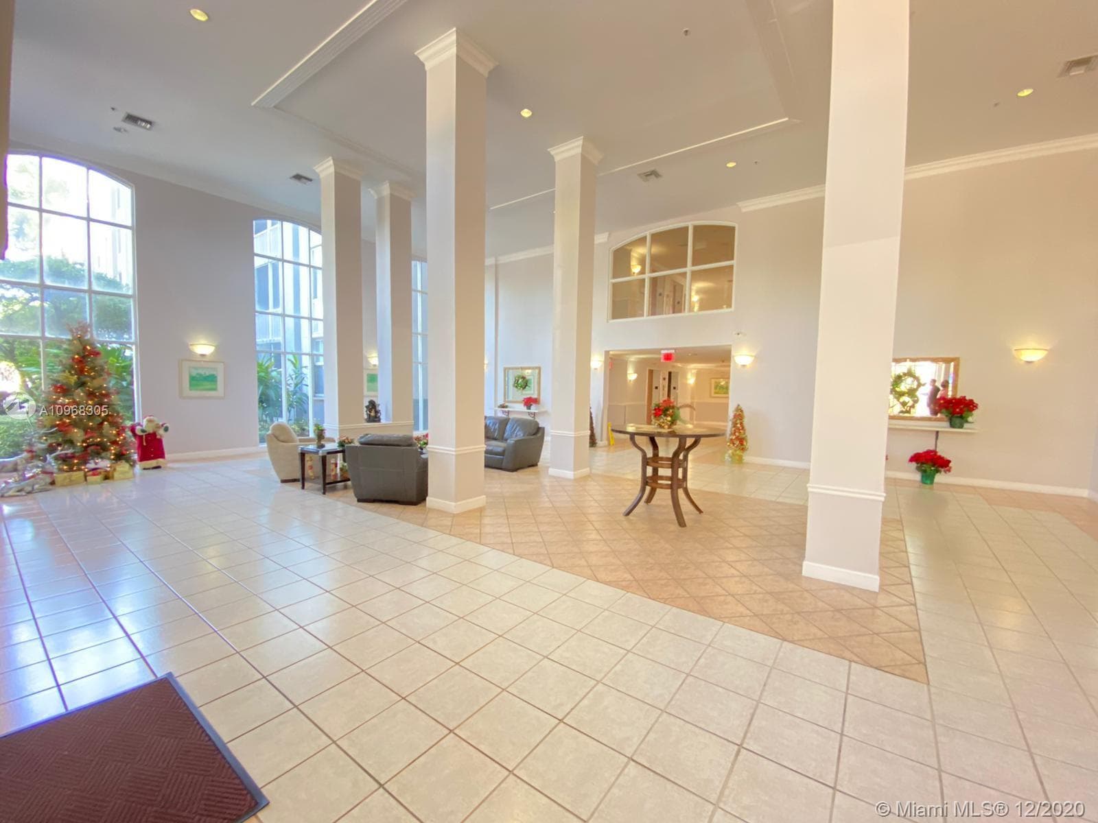 9725 NW 52nd St # 512, Doral FL 33178
