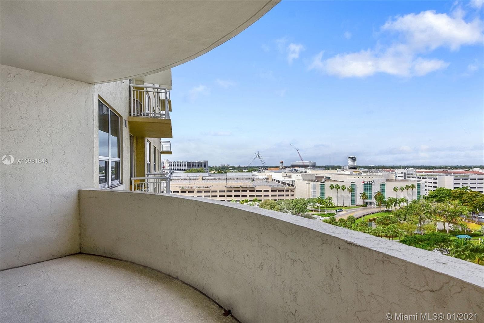 19501 W Country Club Dr # 1011, Aventura FL 33180