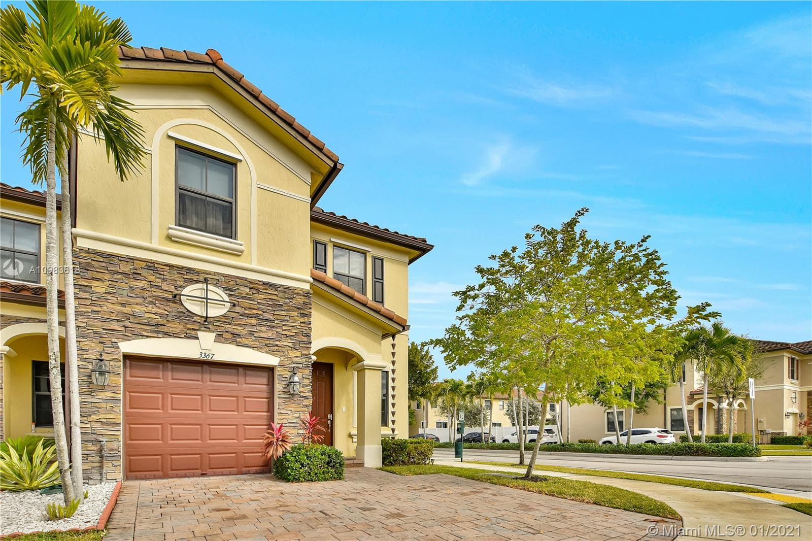 3367 W 90th Ter, Hialeah FL 33018