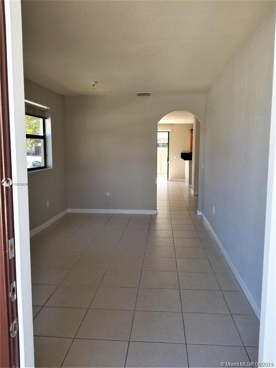 8935 NW 98th Ct # 8935, Doral FL 33178