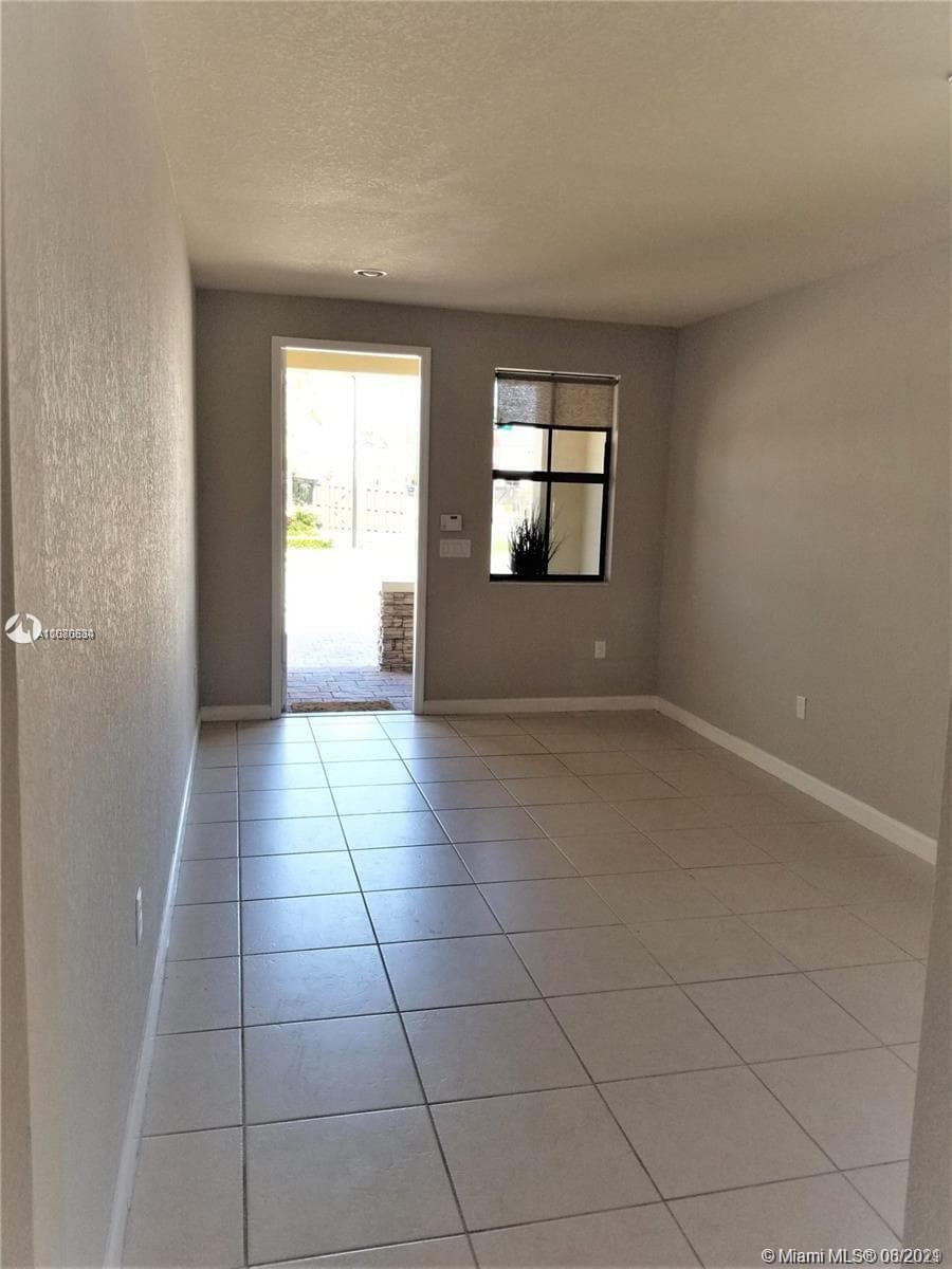 8935 NW 98th Ct # 8935, Doral FL 33178