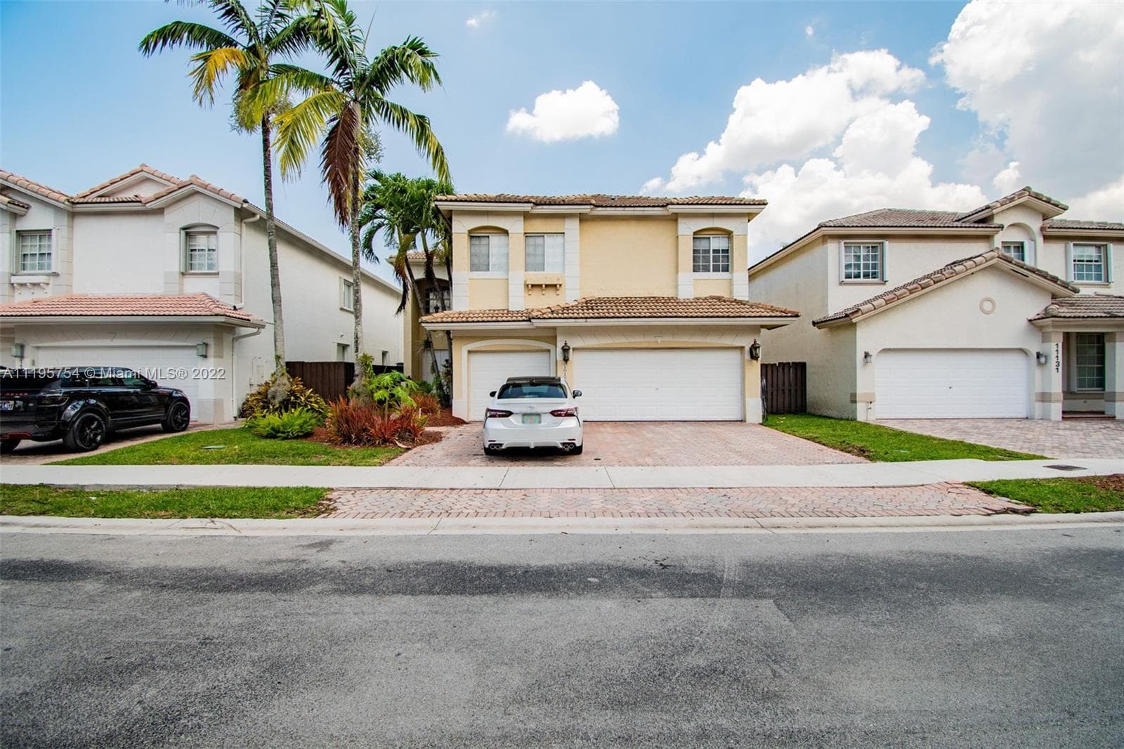 11137 NW 72nd Ter, Doral FL 33178