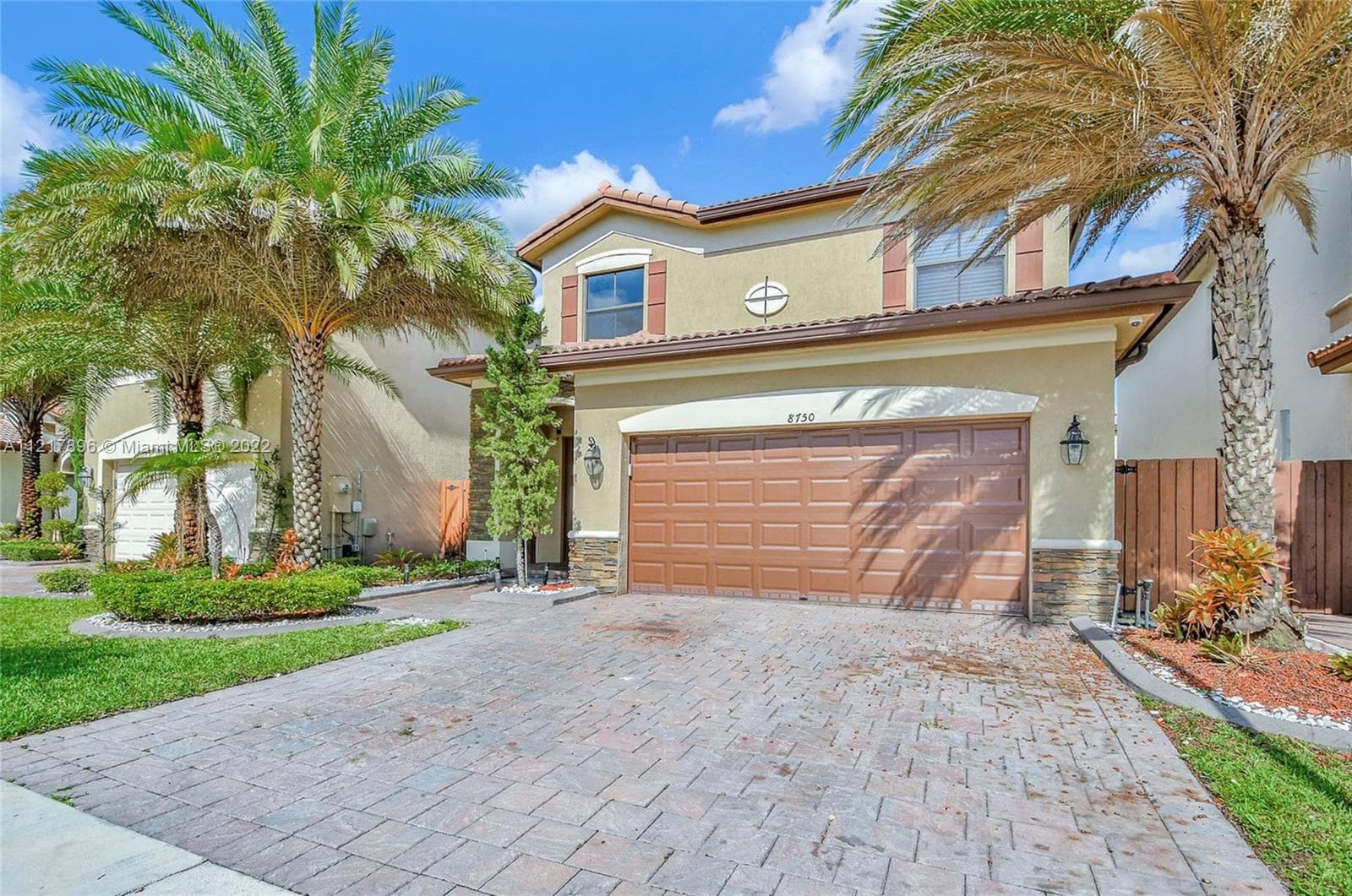 8750 NW 99th Path, Doral FL 33178