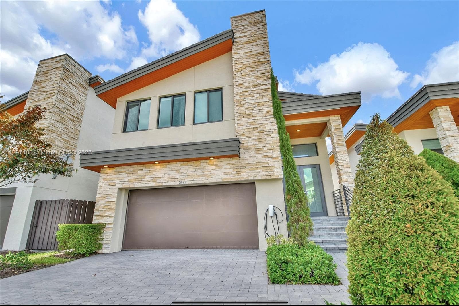 7653 NW 103rd Ct, Doral FL 33178