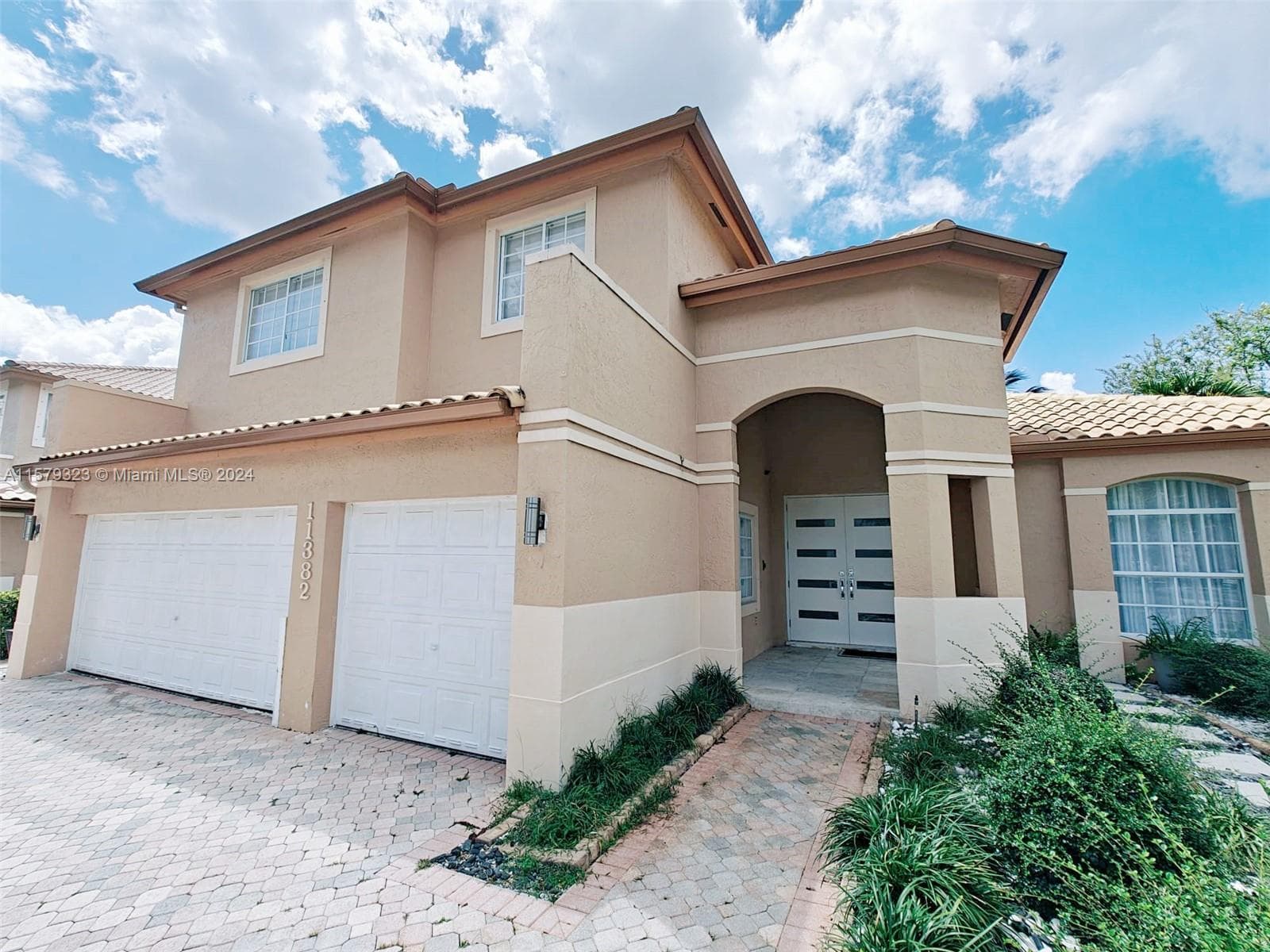 11382 NW 65th St, Doral FL 33178