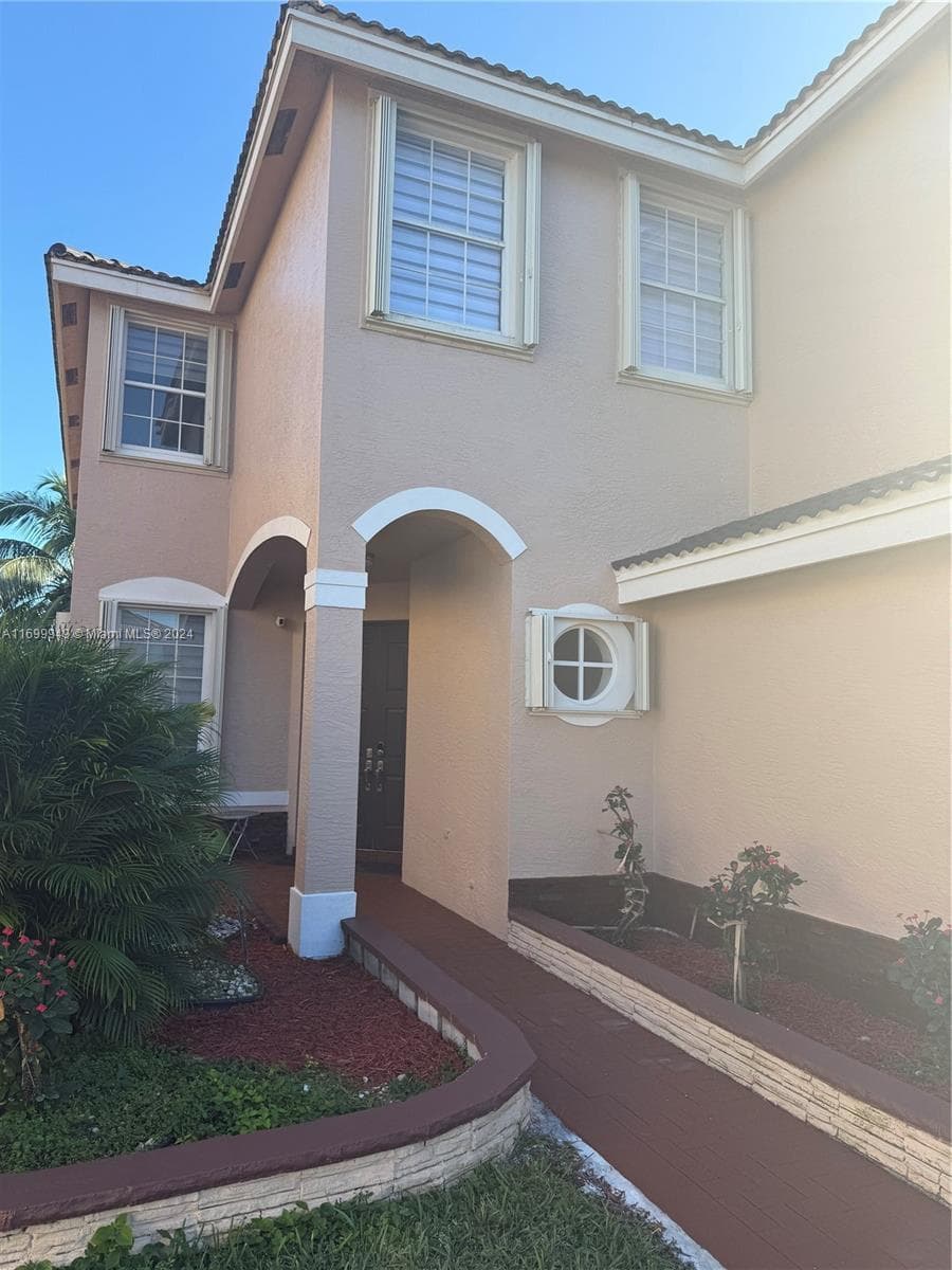 2061 SW 157th Ave, Miramar FL 33027