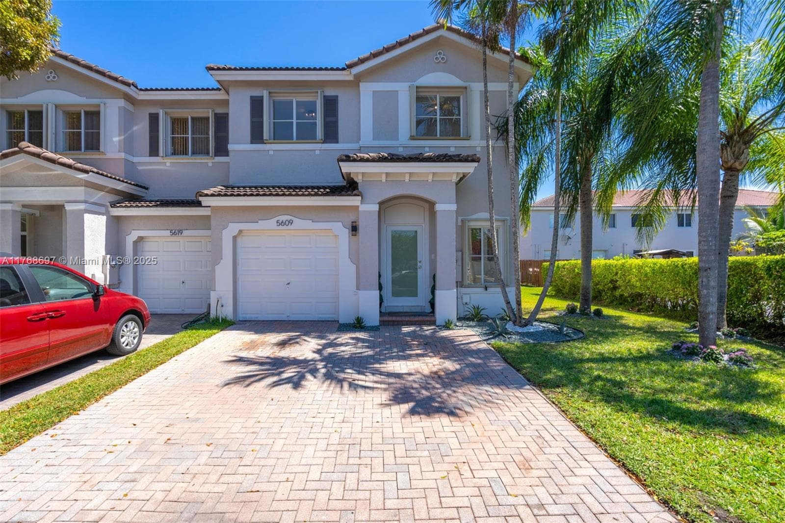 5609 NW 113th Ct, Doral FL 33178