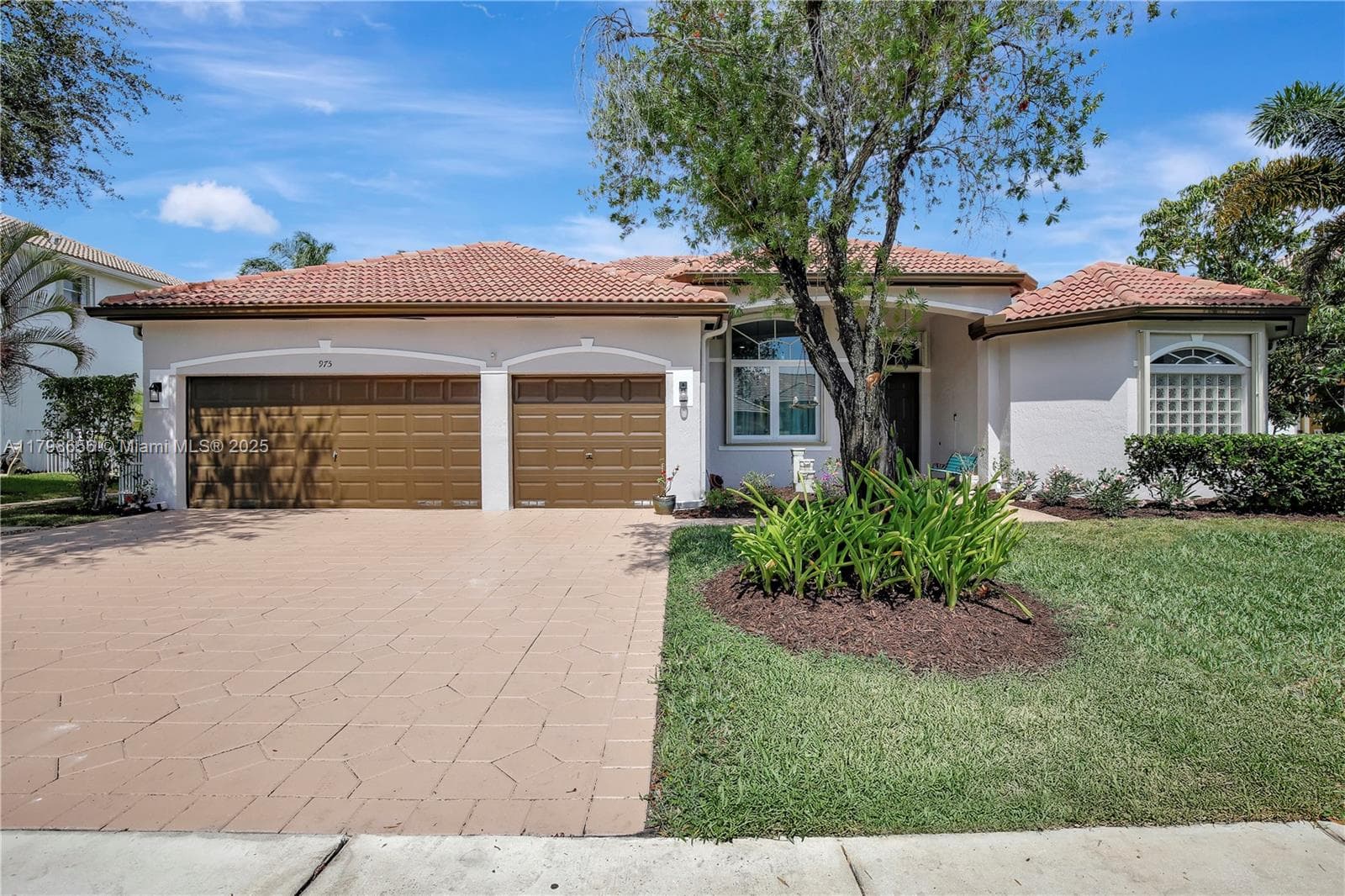 975 SW 159th Ln, Pembroke Pines FL 33027