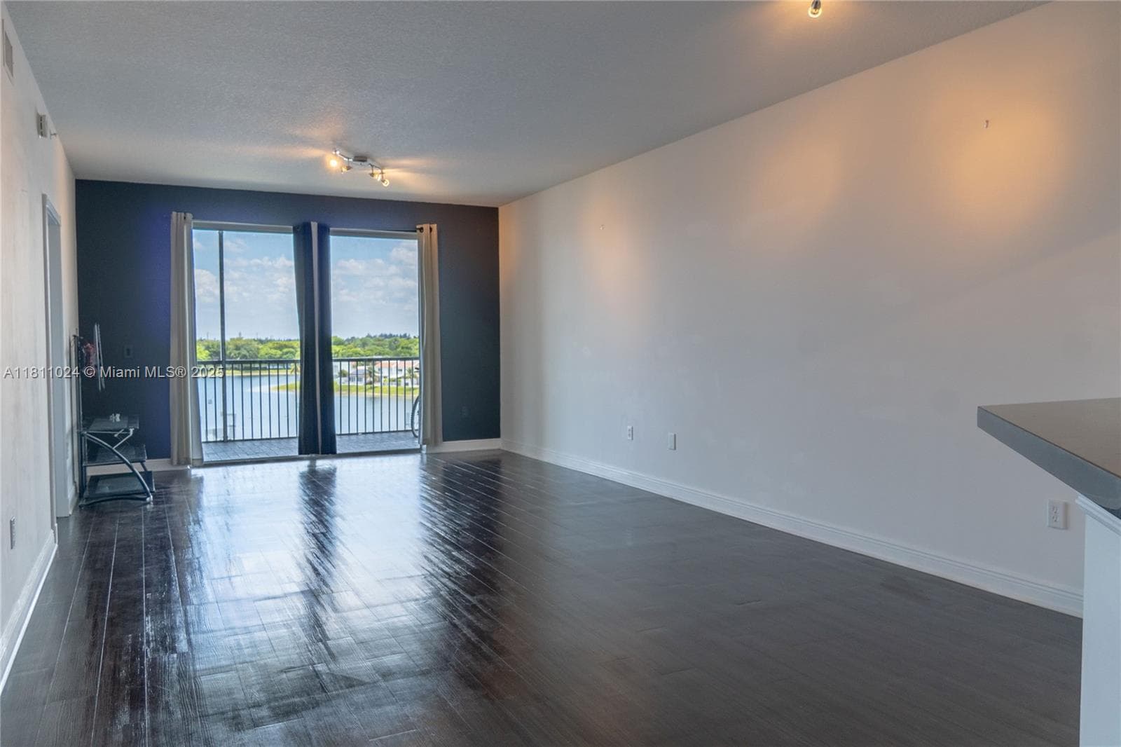 10750 NW 66th St # 505, Doral FL 33178