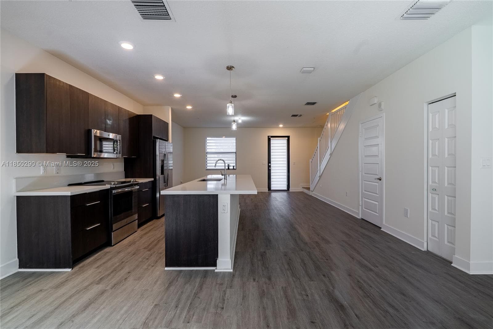 10443 NW 82nd St # 6, Doral FL 33178