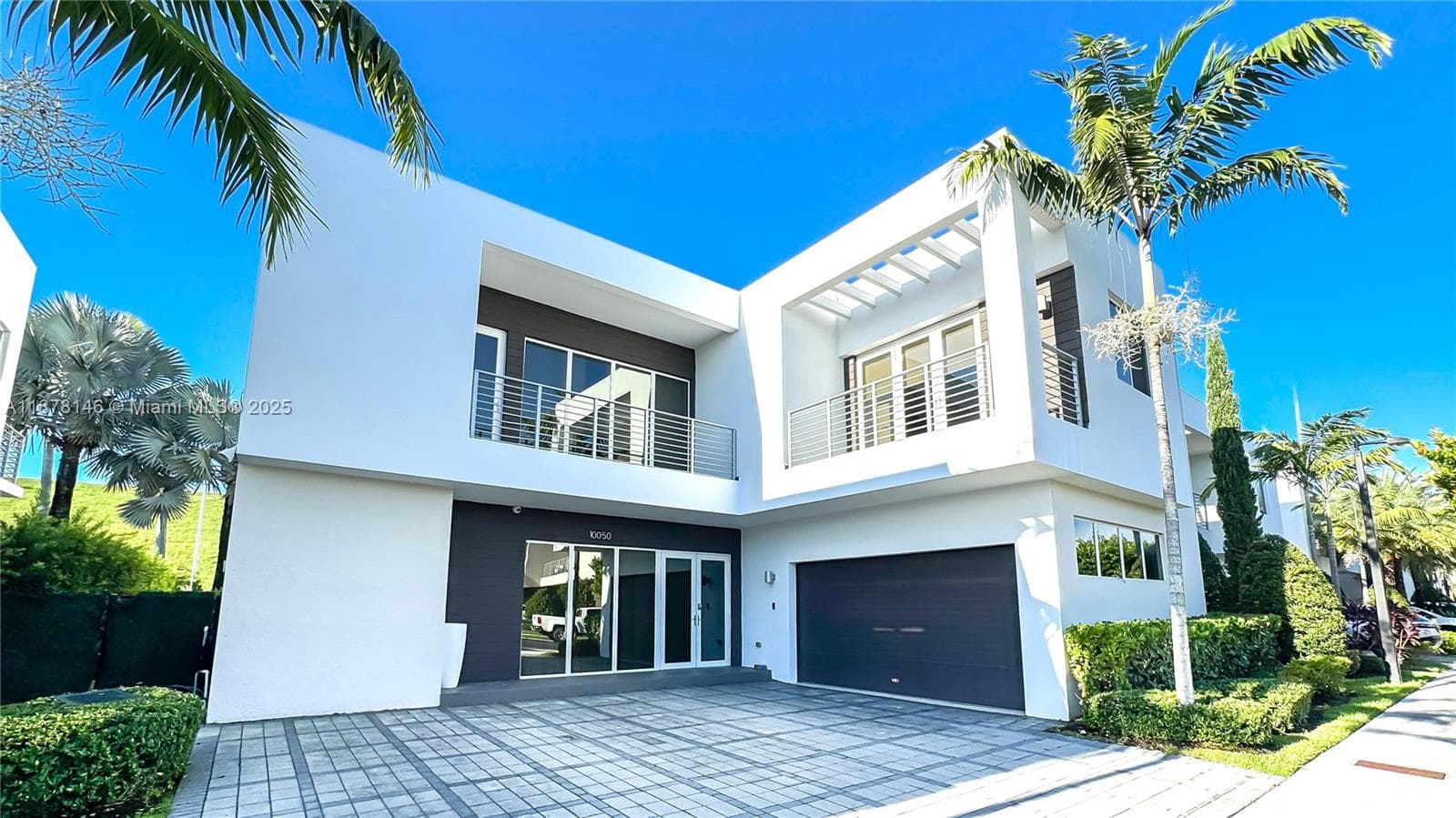 10050 NW 74th Ter, Doral FL 33178