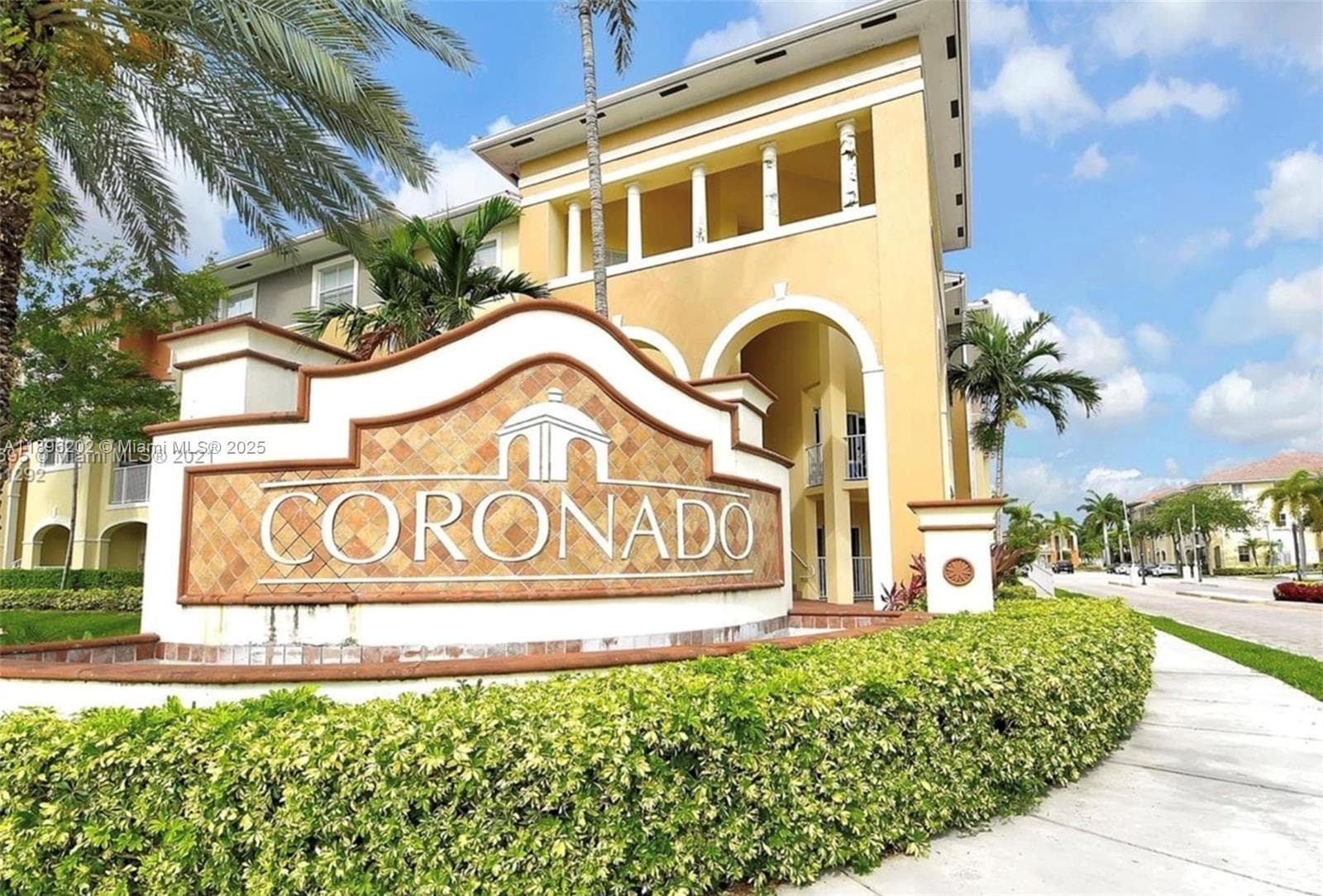 8800 NW 107th Ct # 222, Doral FL 33178