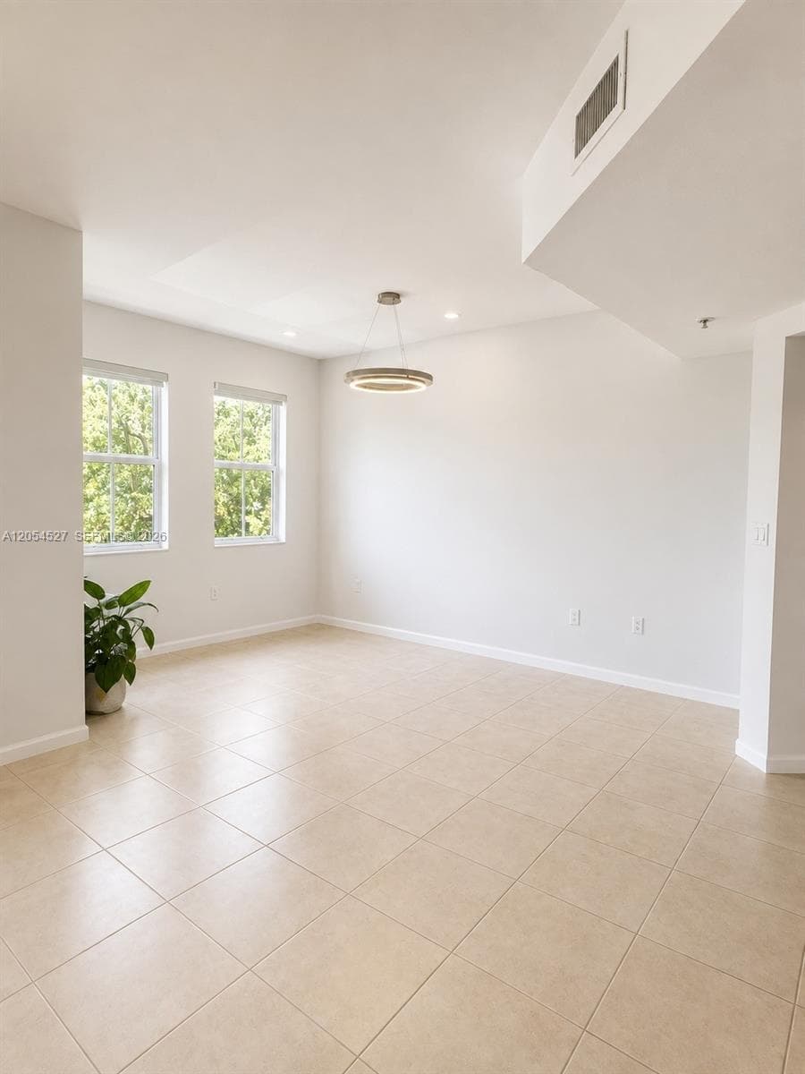 11002 NW 83rd St # 213, Doral FL 33178