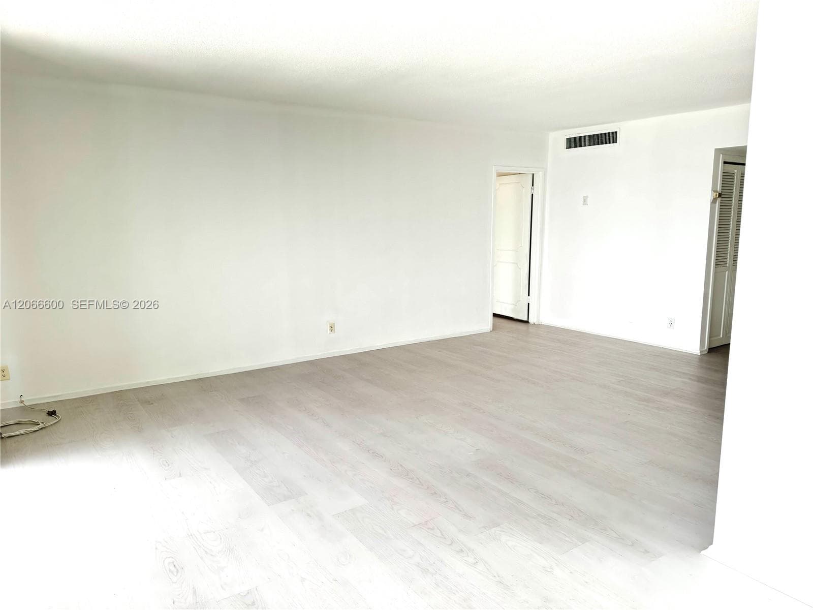 900 Bay Dr # 523, Miami Beach FL 33141