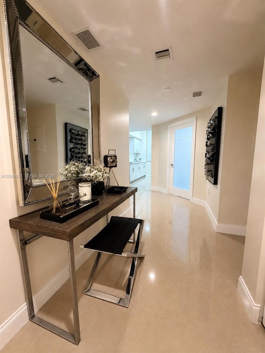 19501 W Country Club Dr # 1004, Aventura FL 33180